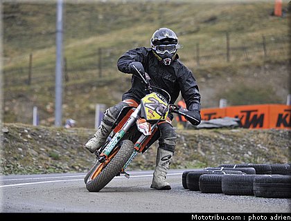 cucharrera_06_supermoto_andorre_2009.jpg