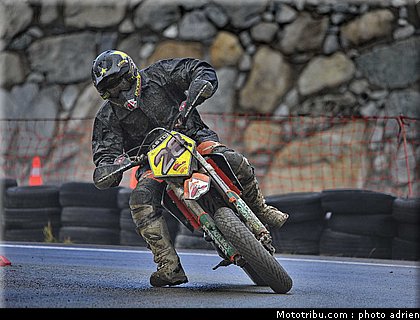cucharrera_15_supermoto_andorre_2009.jpg