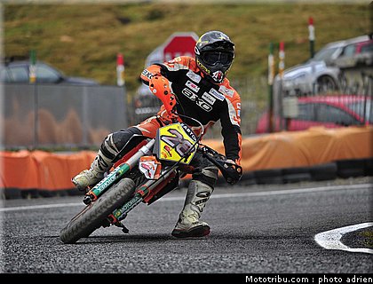 cucharrera_21_supermoto_andorre_2009.jpg