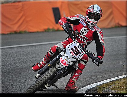 delepine_24_supermoto_andorre_2009.jpg