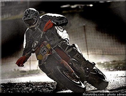 deridder_33_supermoto_andorre_2009.jpg