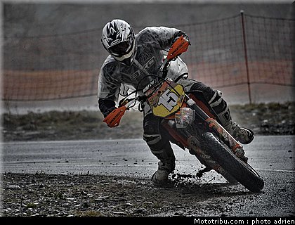 deridder_34_supermoto_andorre_2009.jpg
