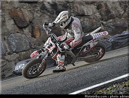 gaspardone_05_supermoto_andorre_2009.jpg