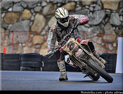 gaspardone_16_supermoto_andorre_2009.jpg