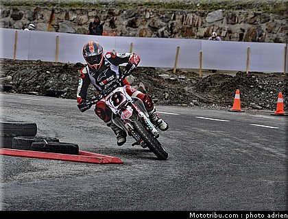 gaspardone_19_supermoto_andorre_2009.jpg