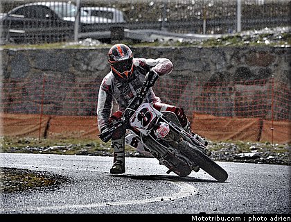 gaspardone_32_supermoto_andorre_2009.jpg