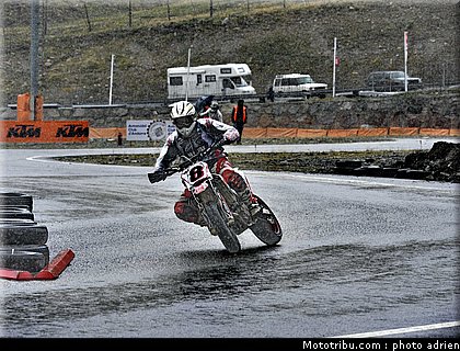 gaspardone_36_supermoto_andorre_2009.jpg