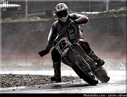 gaspardone_40_supermoto_andorre_2009.jpg