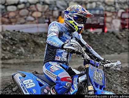gozzini_19_supermoto_andorre_2009.jpg