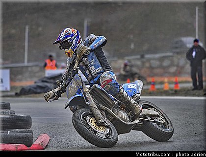 gozzini_21_supermoto_andorre_2009.jpg