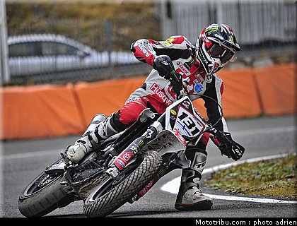 hermunen_27_supermoto_andorre_2009.jpg