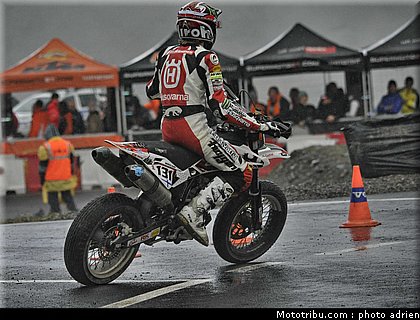 hermunen_32_supermoto_andorre_2009.jpg