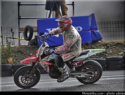 hlad_14_supermoto_andorre_2009.jpg