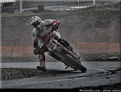 iddon_03_supermoto_andorre_2009.jpg
