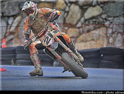 iddon_18_supermoto_andorre_2009.jpg