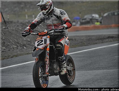 iddon_29_supermoto_andorre_2009.jpg