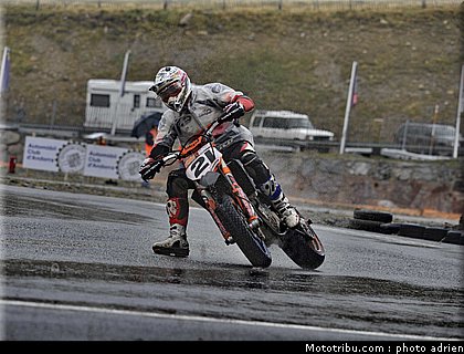 iddon_31_supermoto_andorre_2009.jpg
