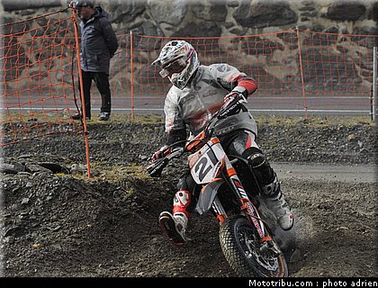 iddon_39_supermoto_andorre_2009.jpg