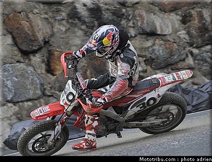 lazzarini_04_supermoto_andorre_2009.jpg