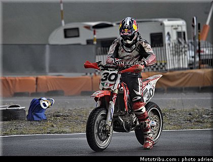 lazzarini_08_supermoto_andorre_2009.jpg