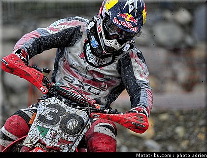 lazzarini_14_supermoto_andorre_2009.jpg
