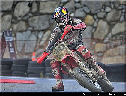 lazzarini_25_supermoto_andorre_2009.jpg
