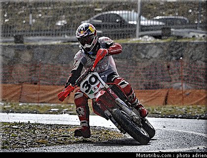 lazzarini_48_supermoto_andorre_2009.jpg