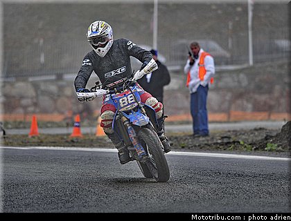 mariani_13_supermoto_andorre_2009.jpg
