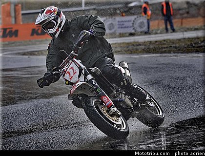 matsumoto_21_supermoto_andorre_2009.jpg