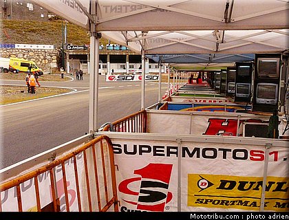 paddock_05_supermoto_andorre_2009.jpg