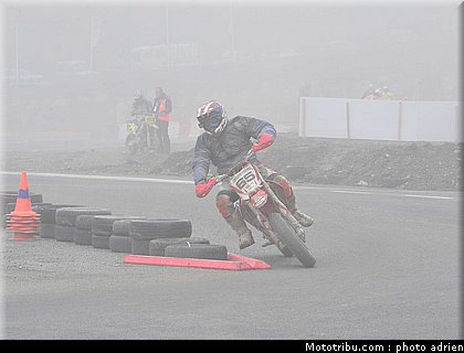 s3_102_supermoto_andorre_2009.jpg