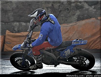 serafini_04_supermoto_andorre_2009.jpg