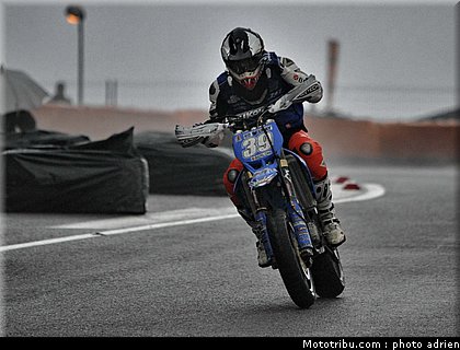 serafini_19_supermoto_andorre_2009.jpg