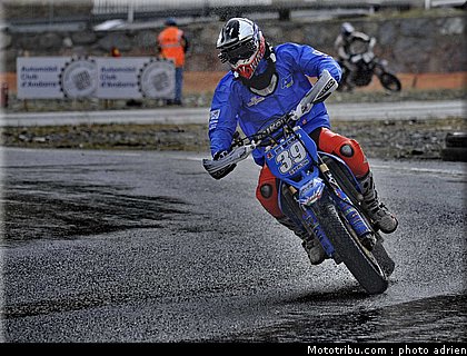 serafini_20_supermoto_andorre_2009.jpg