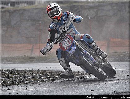 vandenbosch_03_supermoto_andorre_2009.jpg