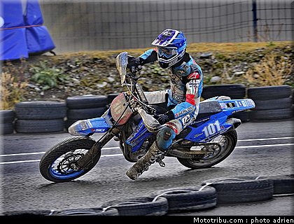 vandenbosch_20_supermoto_andorre_2009.jpg