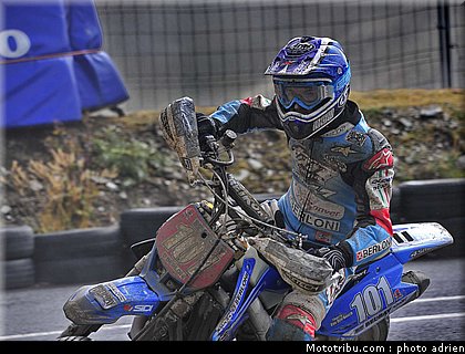 vandenbosch_22_supermoto_andorre_2009.jpg