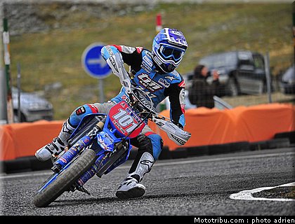 vandenbosch_38_supermoto_andorre_2009.jpg