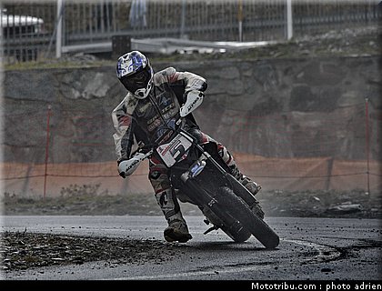 winstanley_02_supermoto_andorre_2009.jpg
