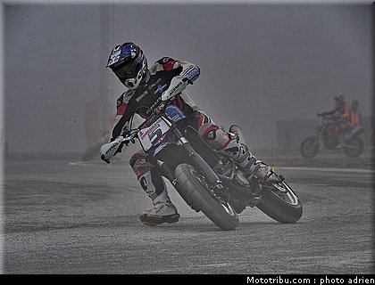 winstanley_16_supermoto_andorre_2009.jpg