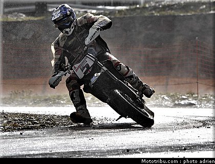 winstanley_22_supermoto_andorre_2009.jpg