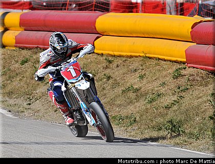 supermotard_blot_01_alp_huez_2010.jpg
