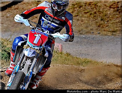 supermotard_blot_03_alp_huez_2010.jpg