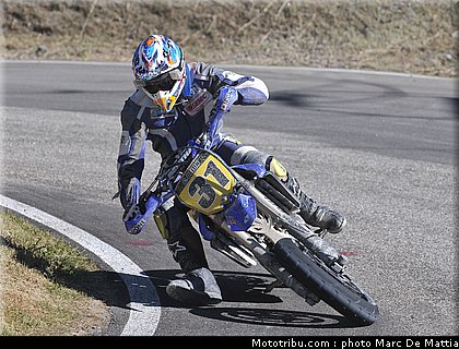supermotard_delon_alp_huez_2010.jpg