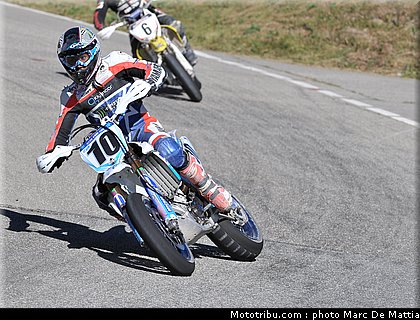 supermotard_marieluce_4_alp_huez_2010.jpg