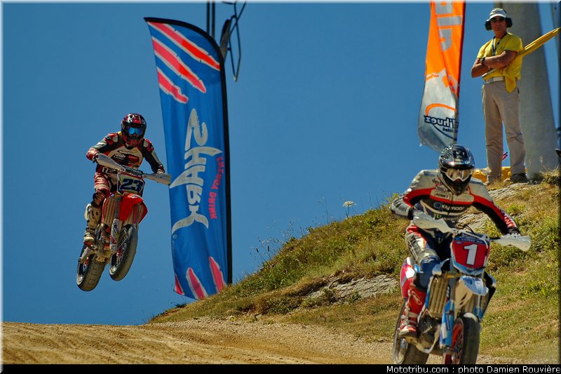 supermotard_finale_s2_001_alp_huez_2010