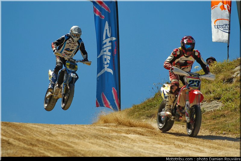 supermotard_finale_s2_003_alp_huez_2010