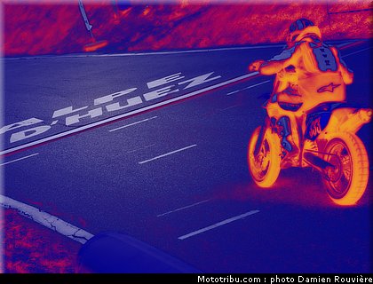 supermotard_ambiance_001_alp_huez_2010.jpg
