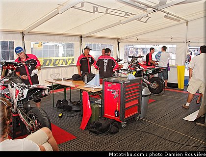 supermotard_ambiance_010_alp_huez_2010.jpg