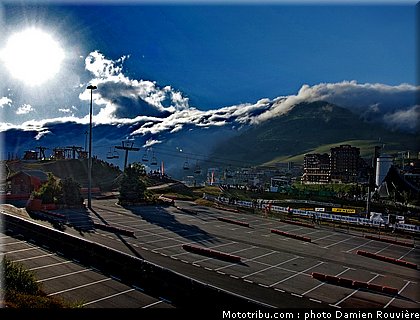 supermotard_ambiance_021_alp_huez_2010.jpg